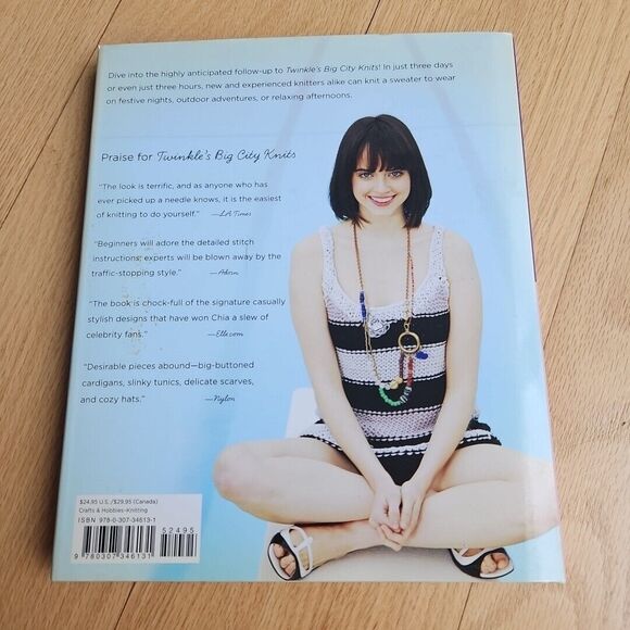 Twinkle's Weekend Knits : 20 Fast Designs for Fun Getaways by Wenlan Chia 2008 - Picture 2 of 7